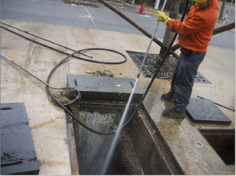 三台池底污泥如何清理